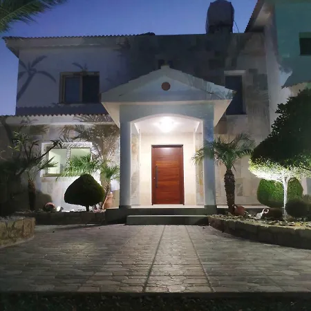 Kingshill Villa *